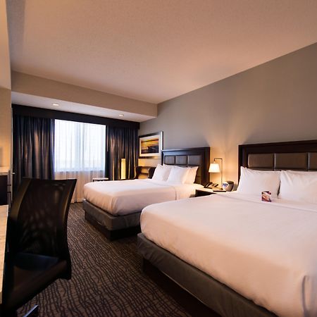Crowne Plaza Springfield Convention Center By Ihg Hotel Exterior photo
